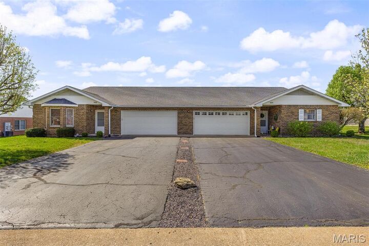 Property Photo: 302 Bayberry Lane MO 63640