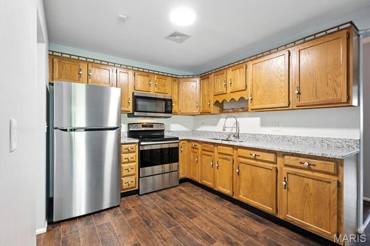 Property Photo:  1643 Fontana Drive  MO 63146 