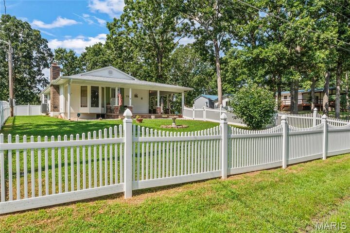 781 Squaw Road  Cuba MO 65453 photo