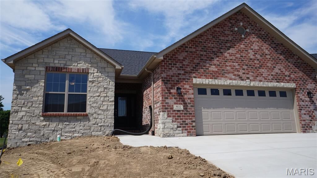 Property Photo:  1932 Ravenel  IL 62226 