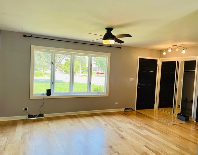 Property Photo: 602 N Rumple Lane IL 60101