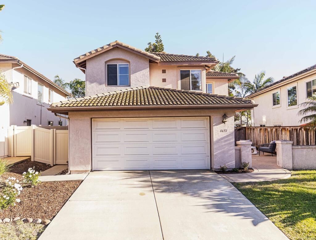 Property Photo:  4651 Calle Del Greco  CA 92056 