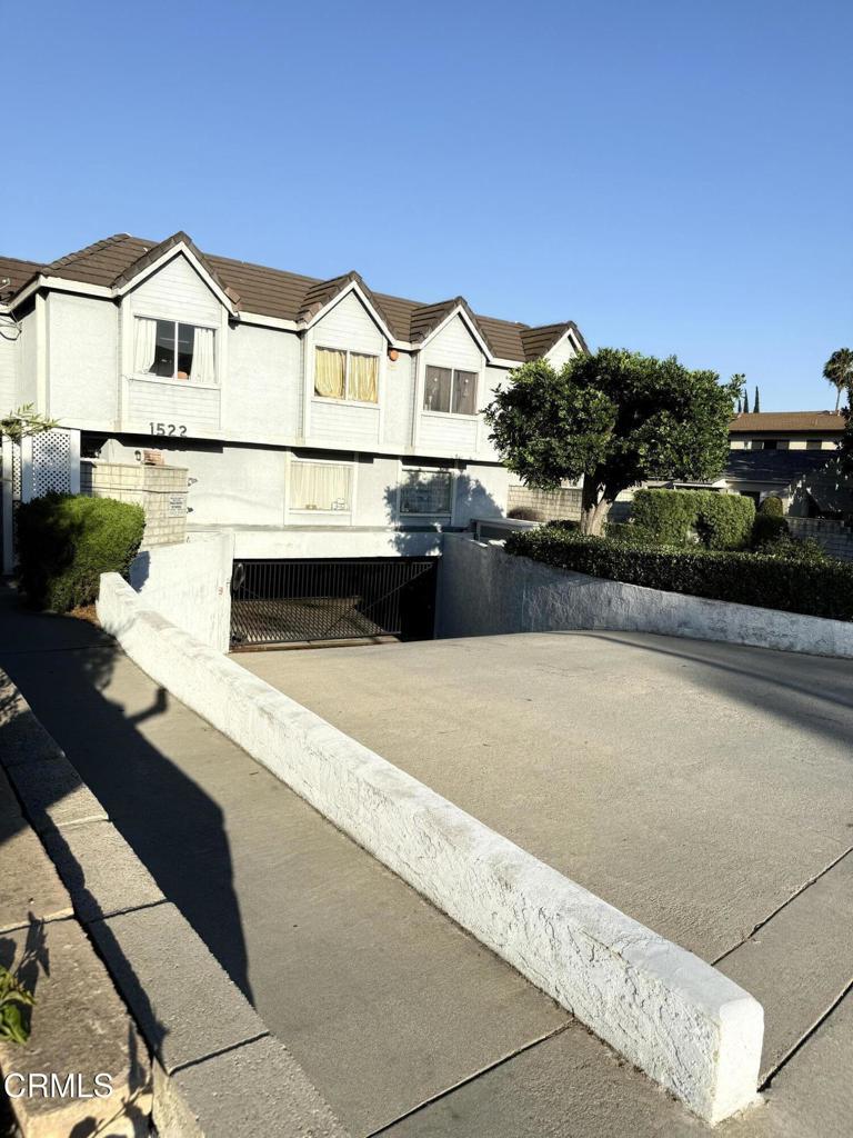 Property Photo: 1522 S Baldwin Avenue 4 CA 91007