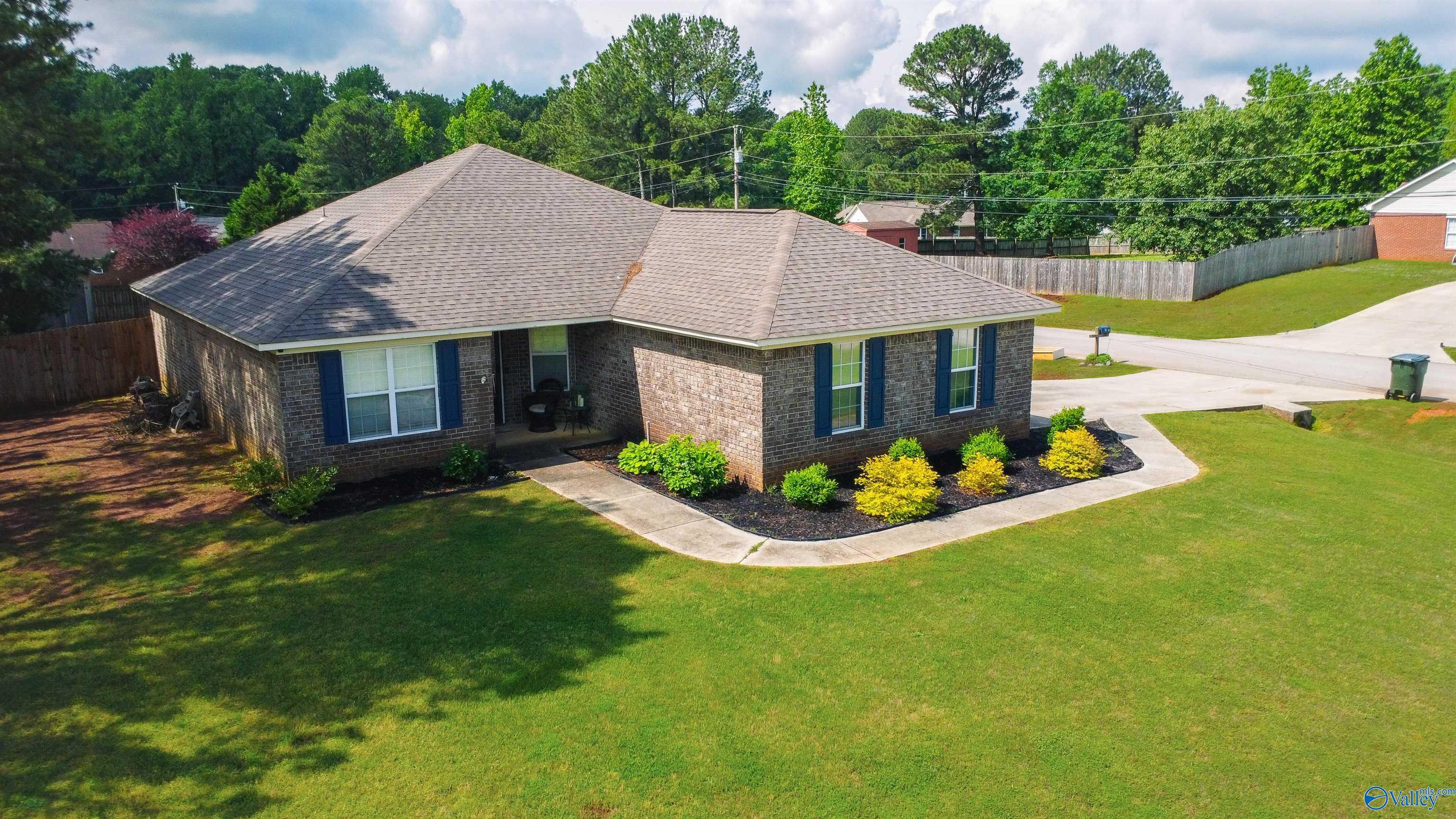 Property Photo:  101 Balsam Poplar Way  AL 35749 