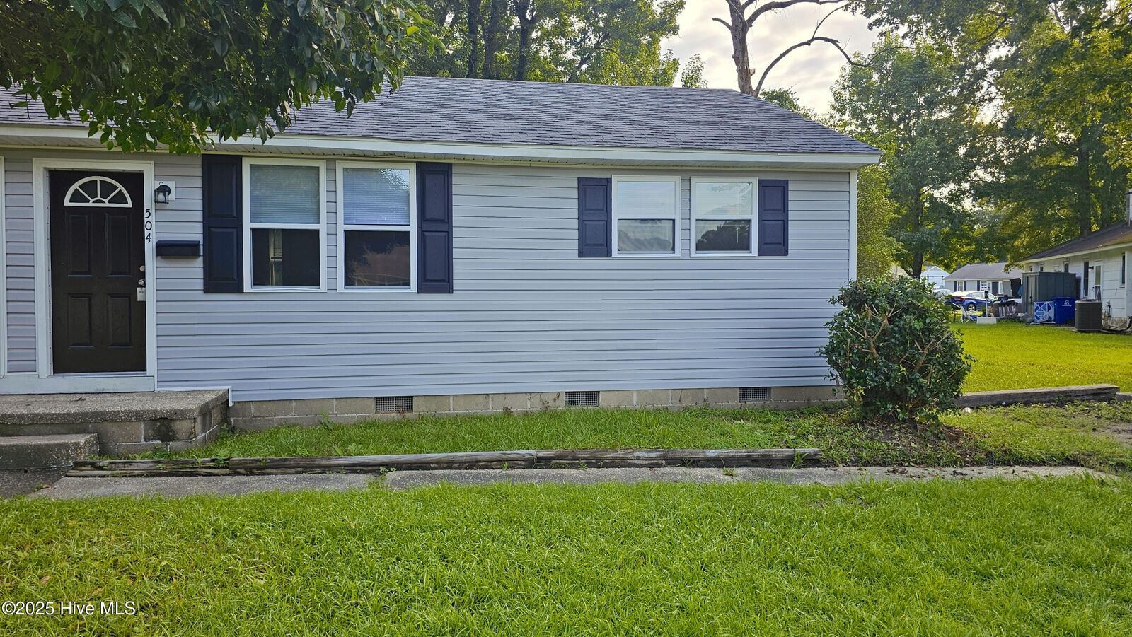 Property Photo: 504 Williams Street NC 28540