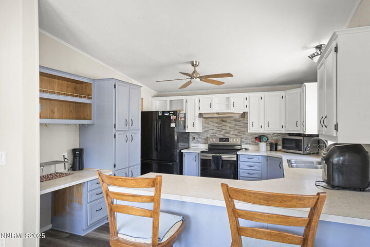 Property Photo: 3665 Hummingbird Drive NV 89508