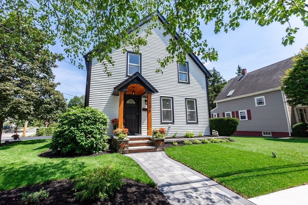 Property Photo:  119 Bancroft Ave  MA 01867 