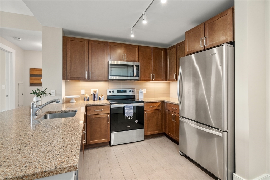 Property Photo: 25 Stonehaven Drive 211 MA 02190