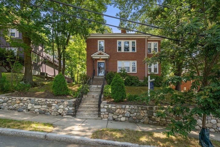 Property Photo:  22 Holland Street 22  MA 02458 