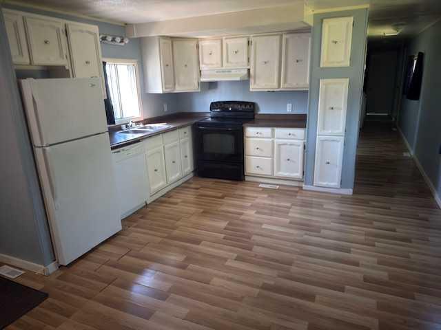 Property Photo: 810 56th Street 8 AB T7E 1P2