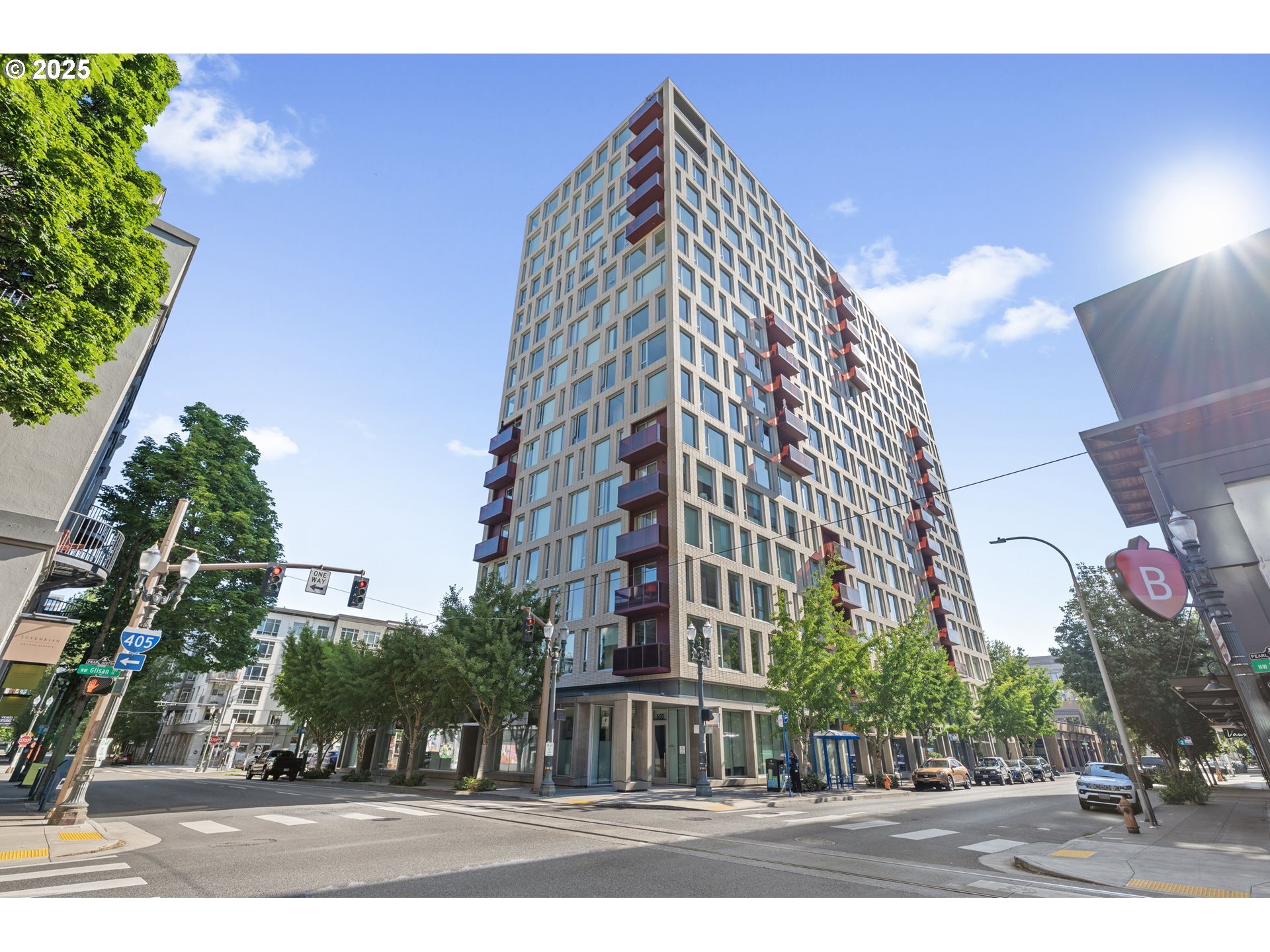 Property Photo: 937 NW Glisan St 533 OR 97209
