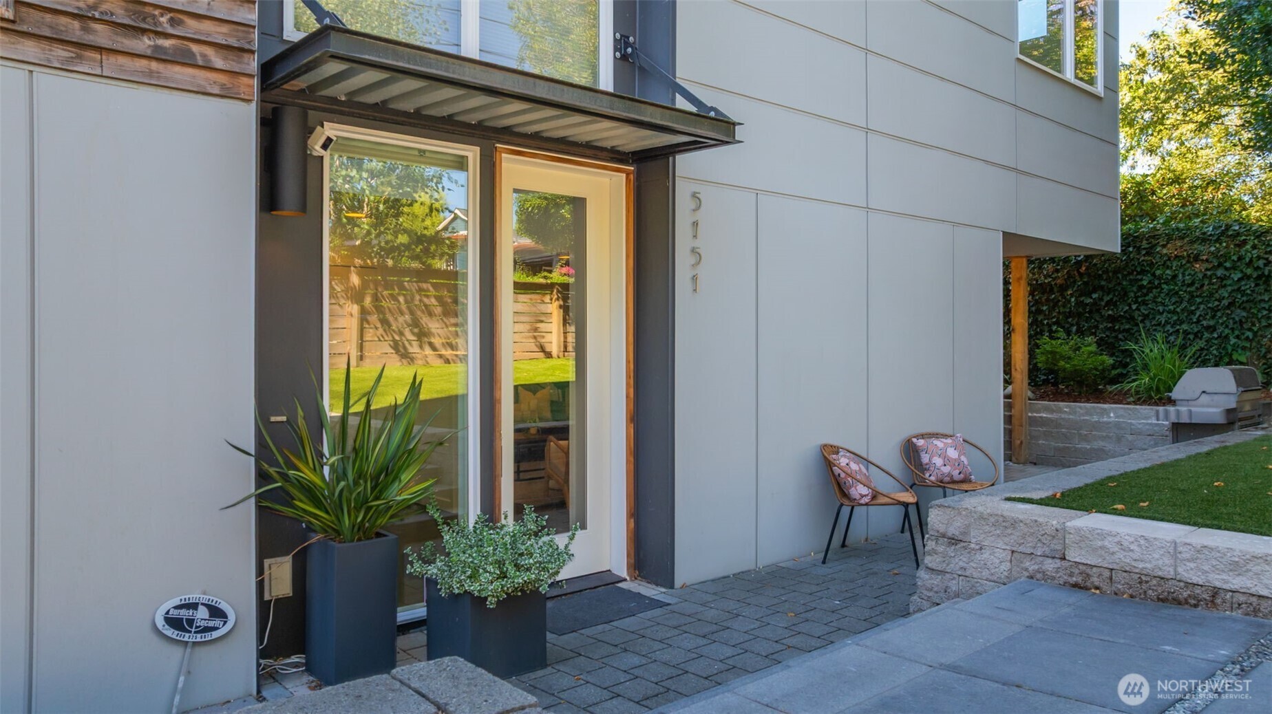 Property Photo: 5151 S Frontenac Street WA 98118
