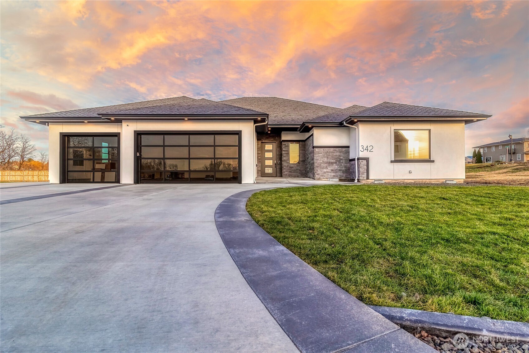 Property Photo: 342 Roxy Lane WA 99362
