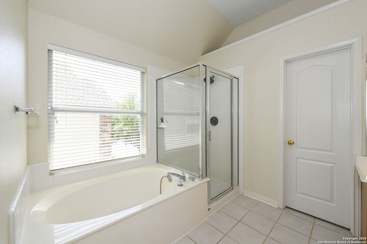 26048 Stone  San Antonio TX 78260 photo