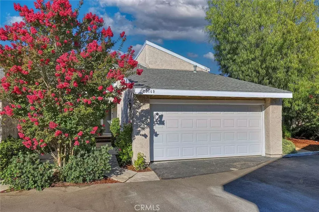Property Photo: 25149 Amberley Way CA 91355