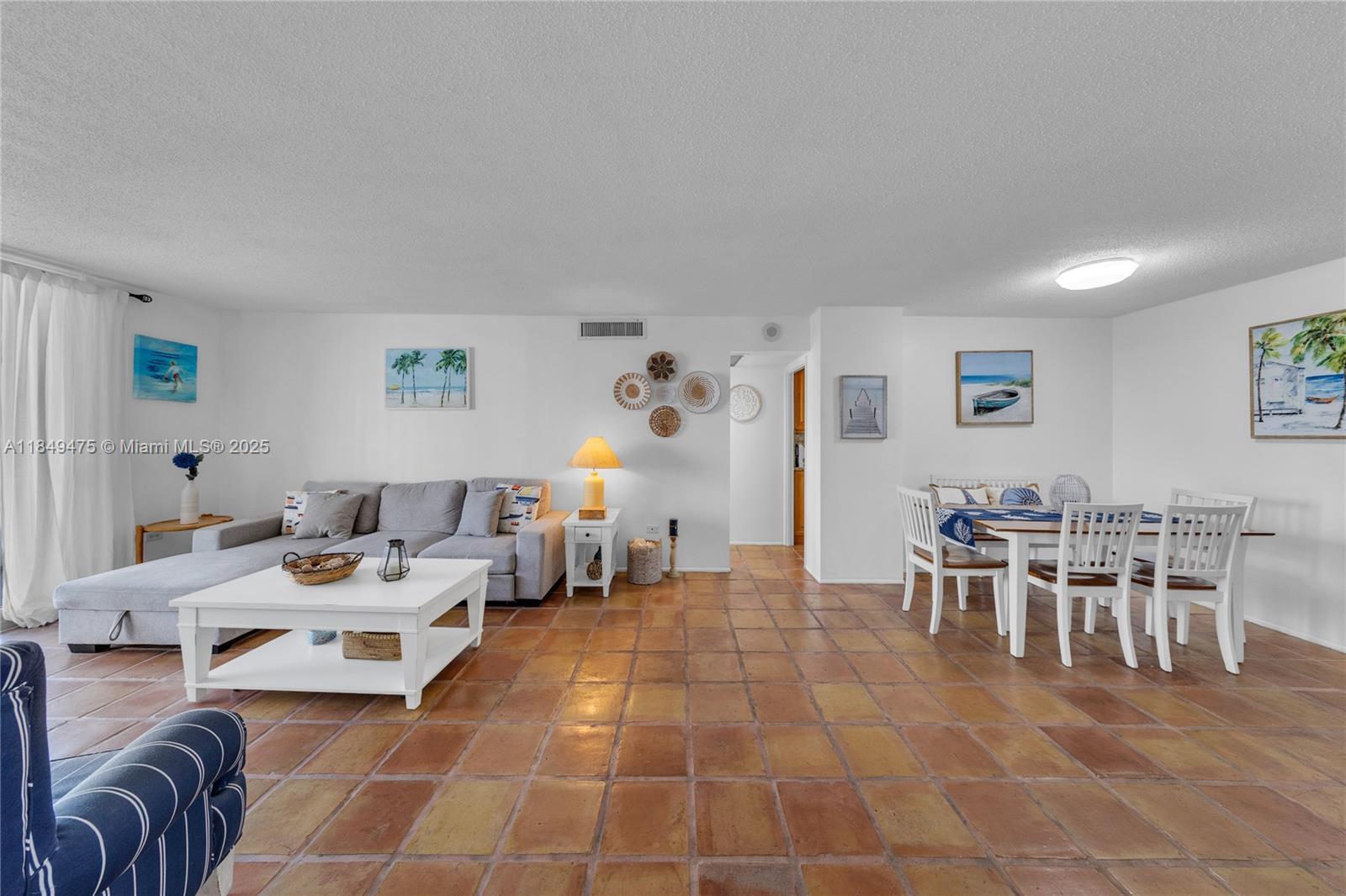 Property Photo: 5555 Collins Ave 8U FL 33140