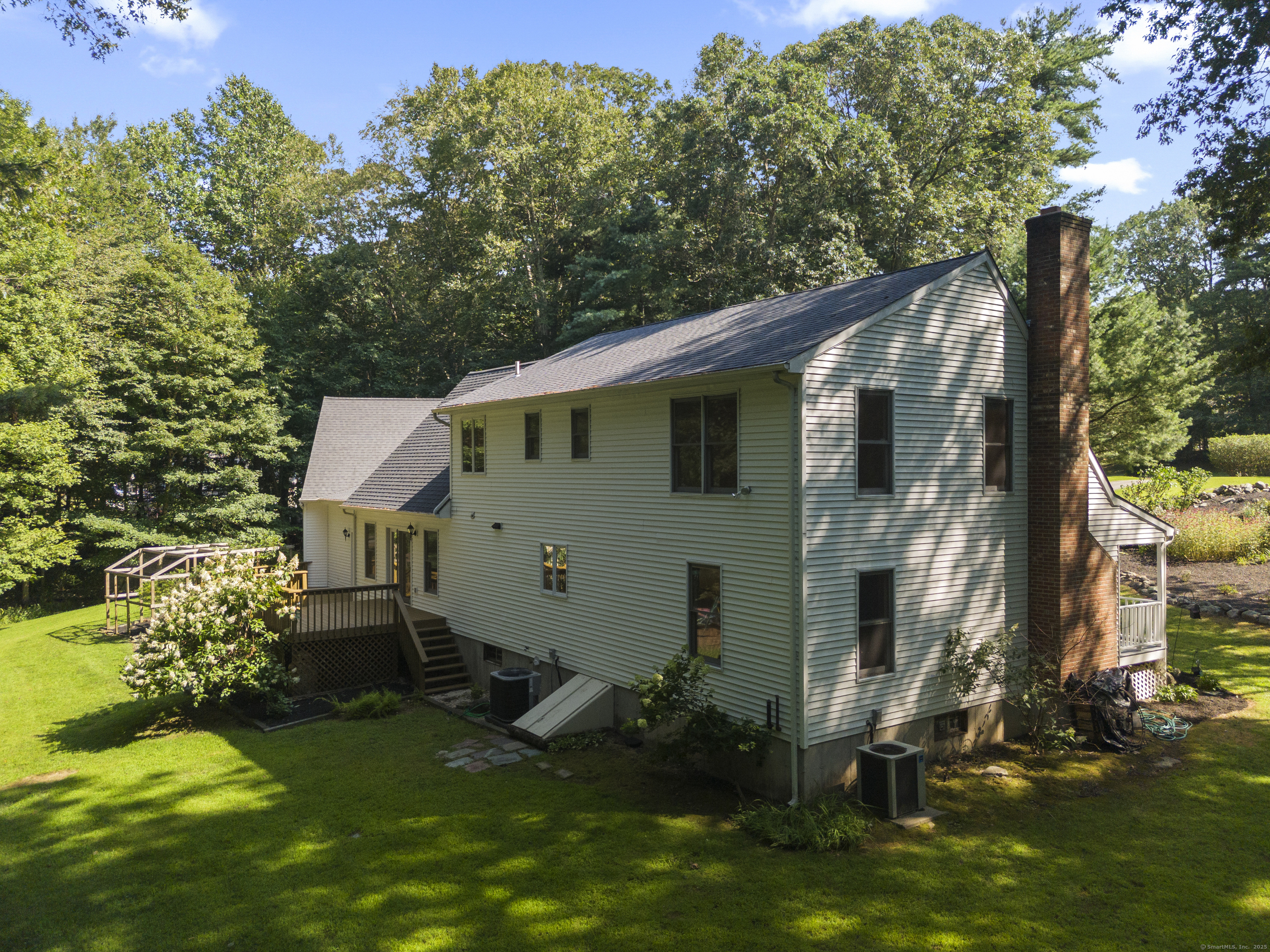 Property Photo: 19 Goldfield Road CT 06419