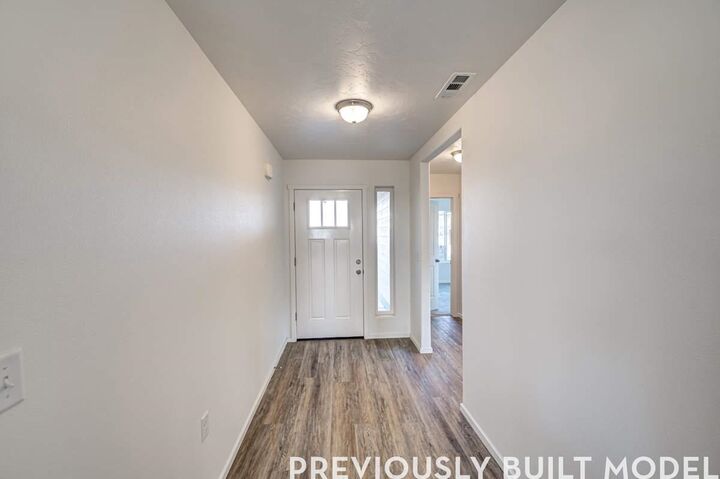Property Photo: 18805 E Riverside Ct WA 99016