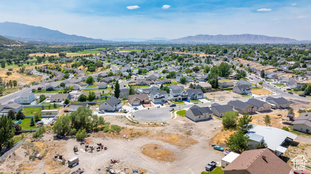 Property Photo:  1613 S 3170 E  UT 84660 