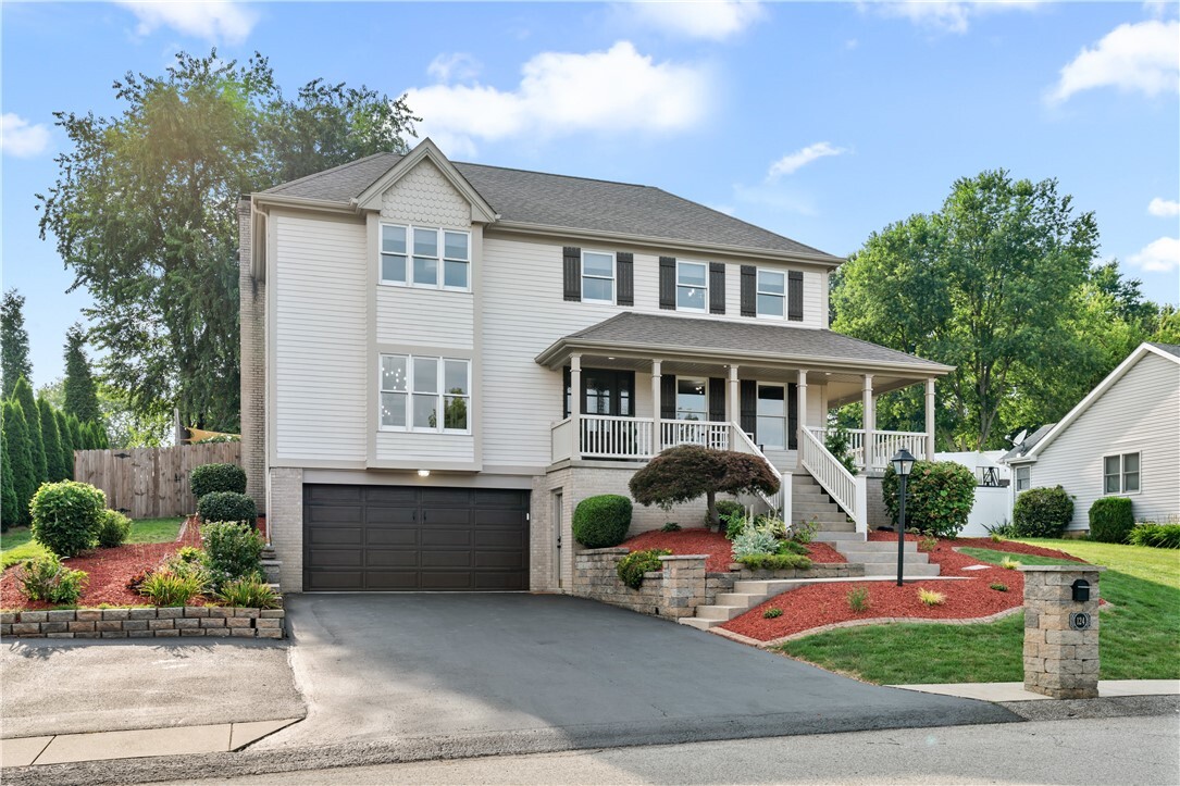 Property Photo: 124 Dolores Dr PA 15642