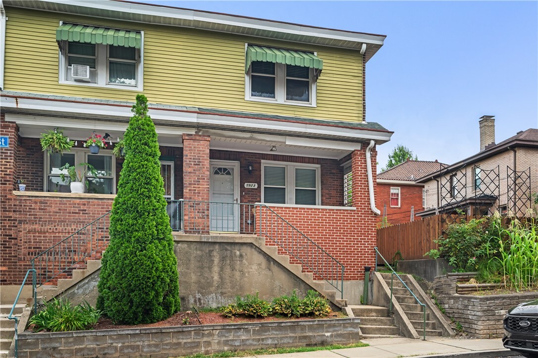 Property Photo: 5923 Bryant Street PA 15206