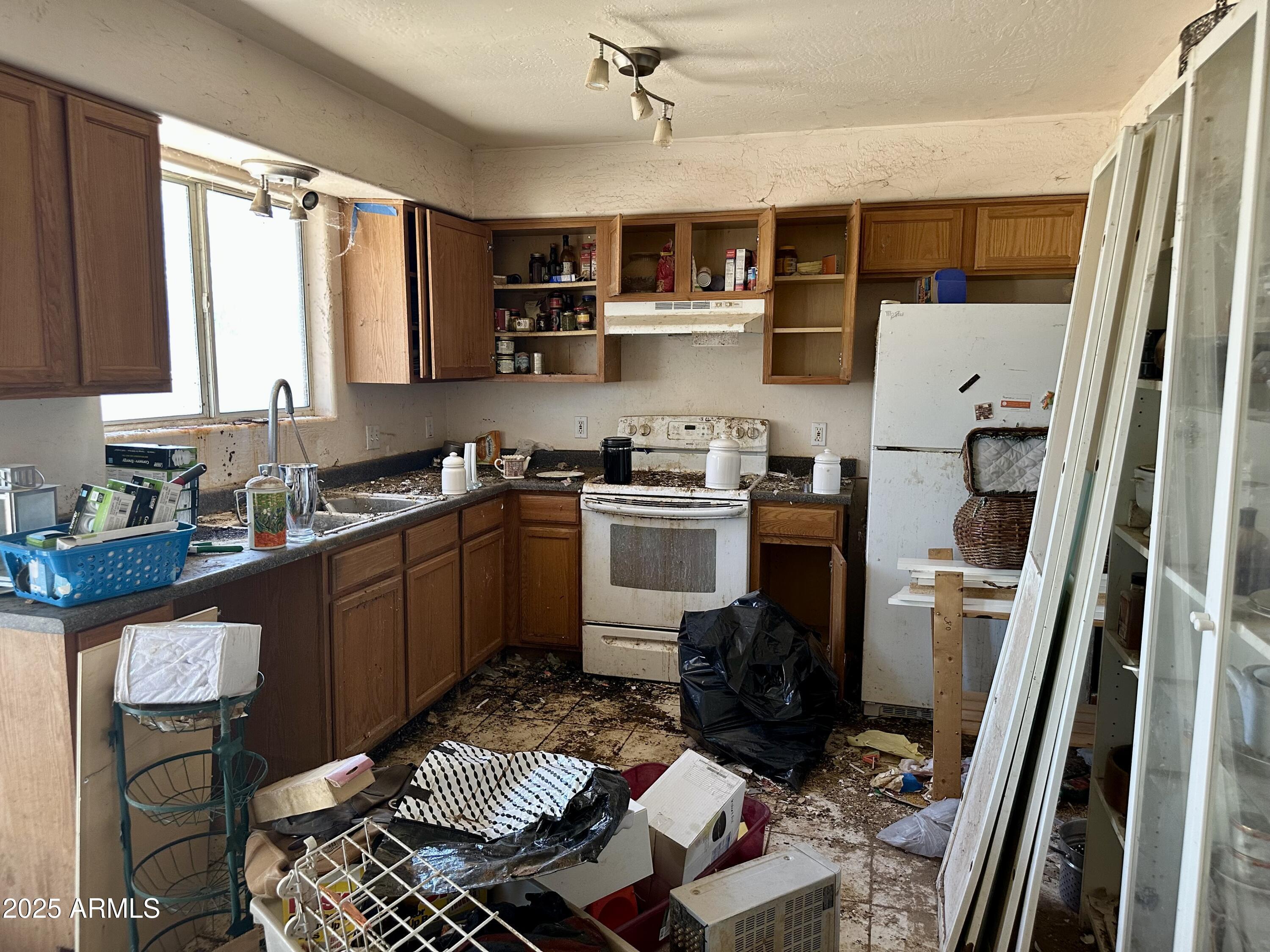 Property Photo:  3105 N Carriage Lane  AZ 85224 