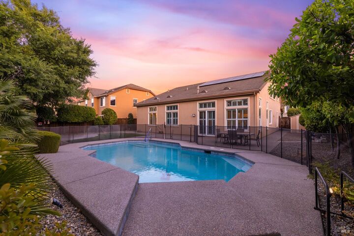 Property Photo: 903 Rio Grande Drive CA 95687
