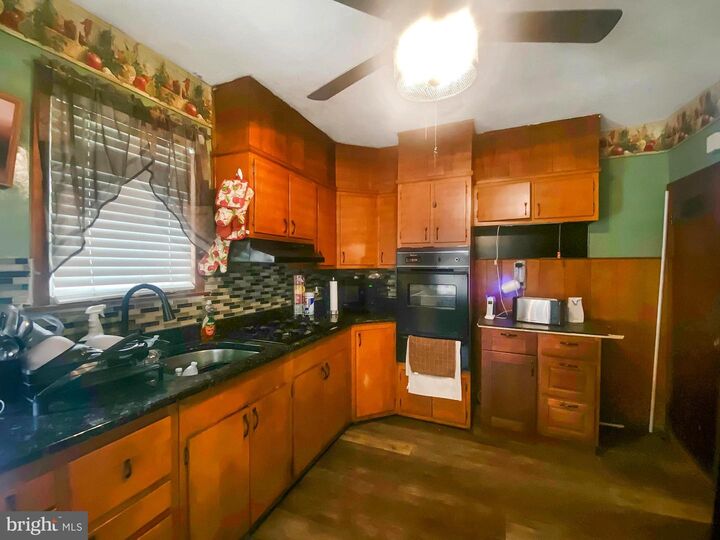 Property Photo:  420 S 2nd Street  PA 19023 