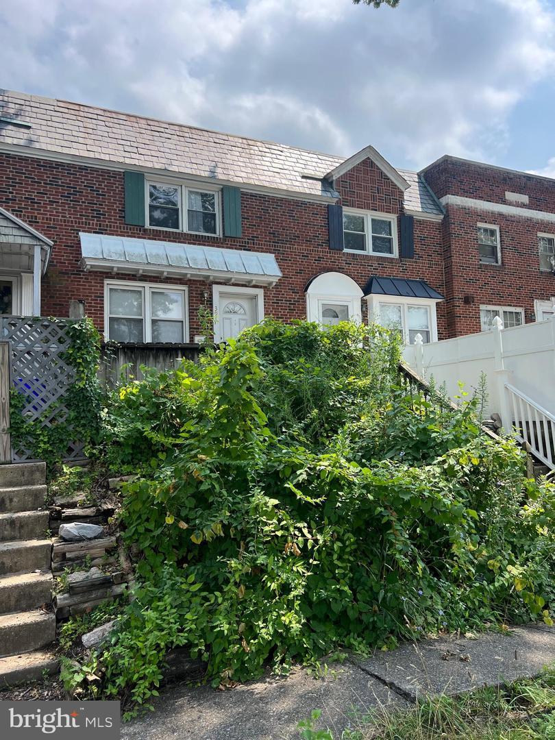 Property Photo: 391 Hale Avenue PA 17104