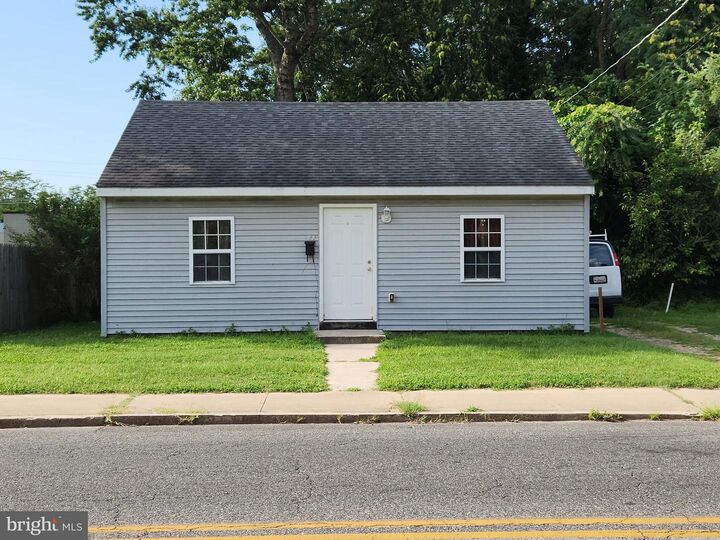Property Photo: 833 E Church Street MD 21804