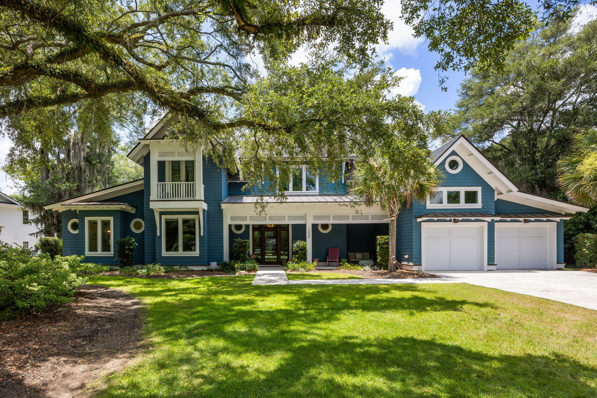 Property Photo: 1030 W Lakeview Drive SC 29464