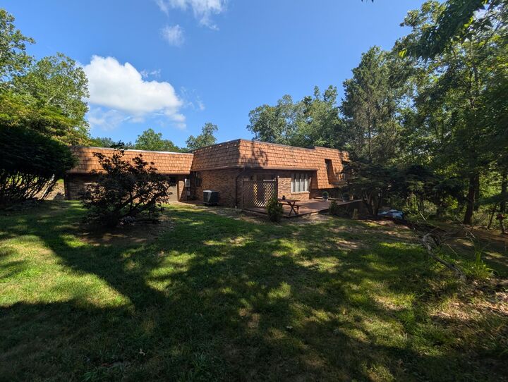 5220 Hampton Court  Zanesville OH 43701 photo