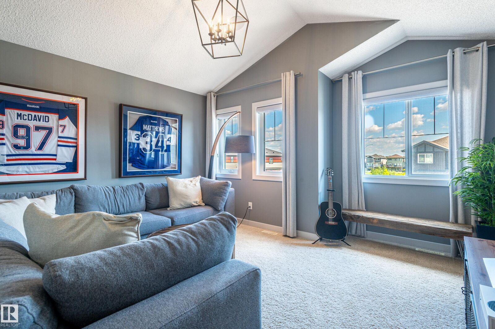 Property Photo:  9720 223 Street NW  AB T5T 7B7 