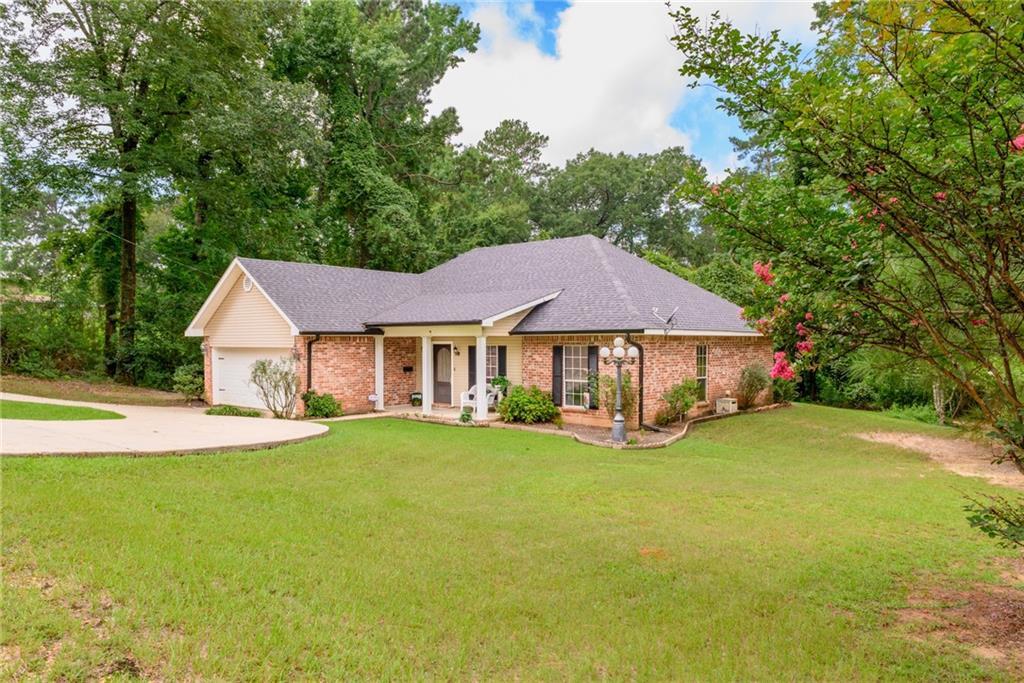 Property Photo: 3221 Skyline Drive LA 71360