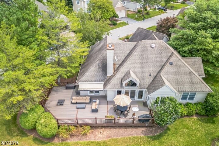 5 Red Oak Dr  Hardyston Twp. NJ 07419 photo