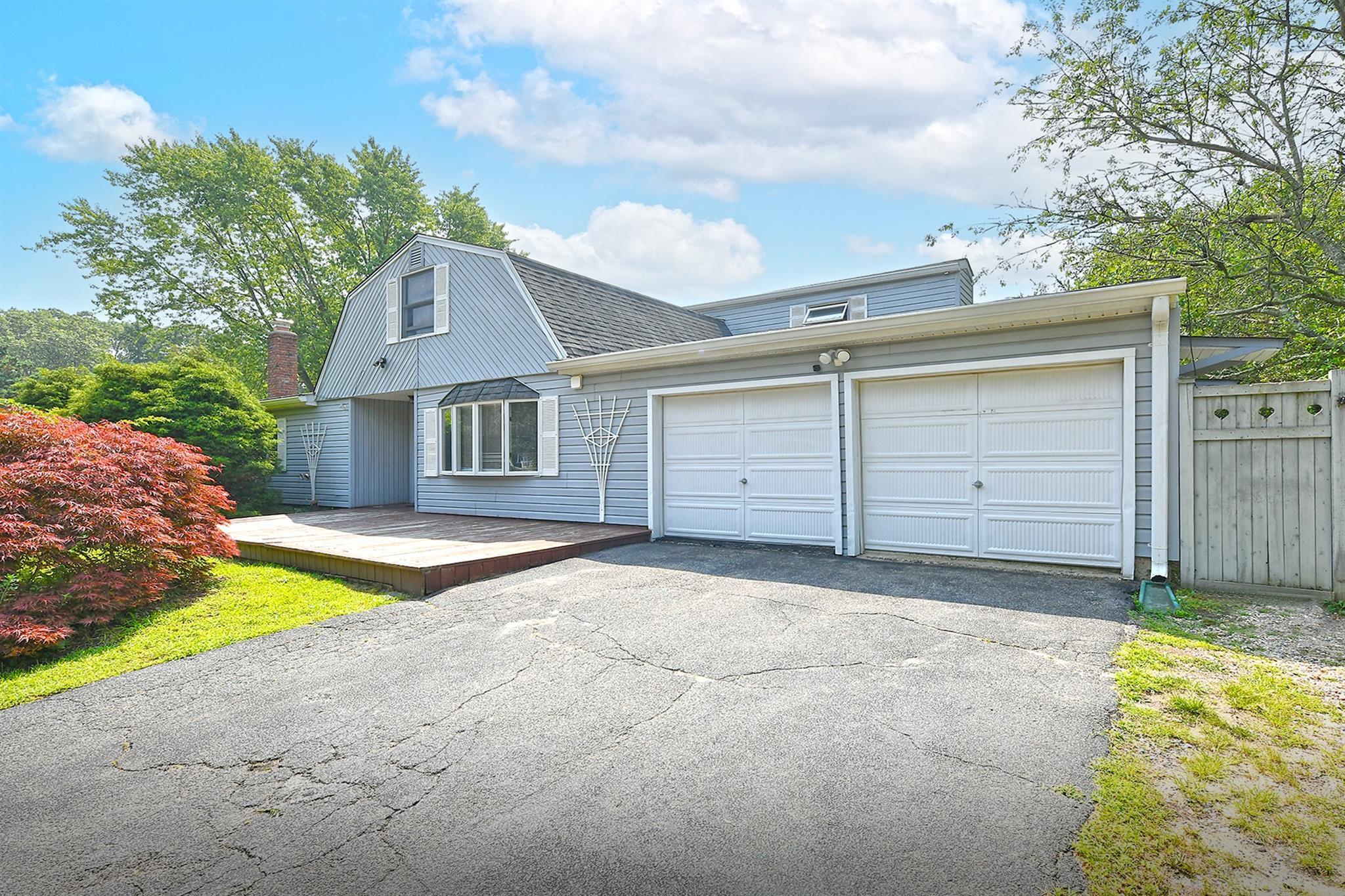 Property Photo:  6 Lollypine Lane  NY 11763 