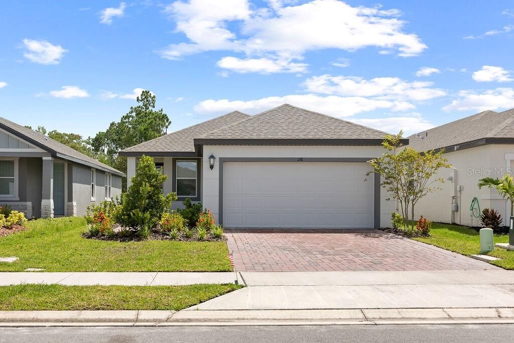 Property Photo: 176 Links Terrace Boulevard FL 32124