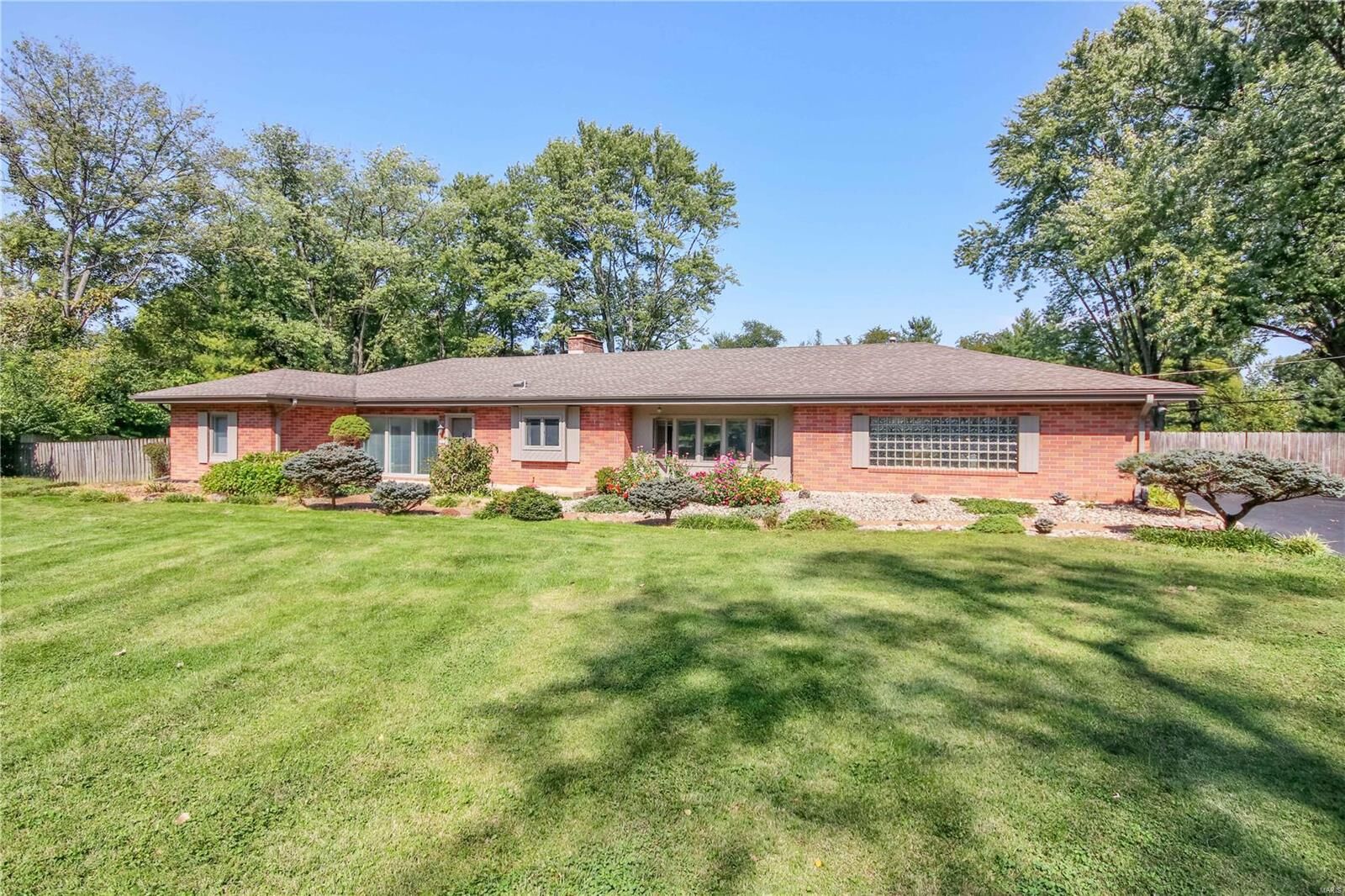 Property Photo: 11385 Inverness Lane MO 63043