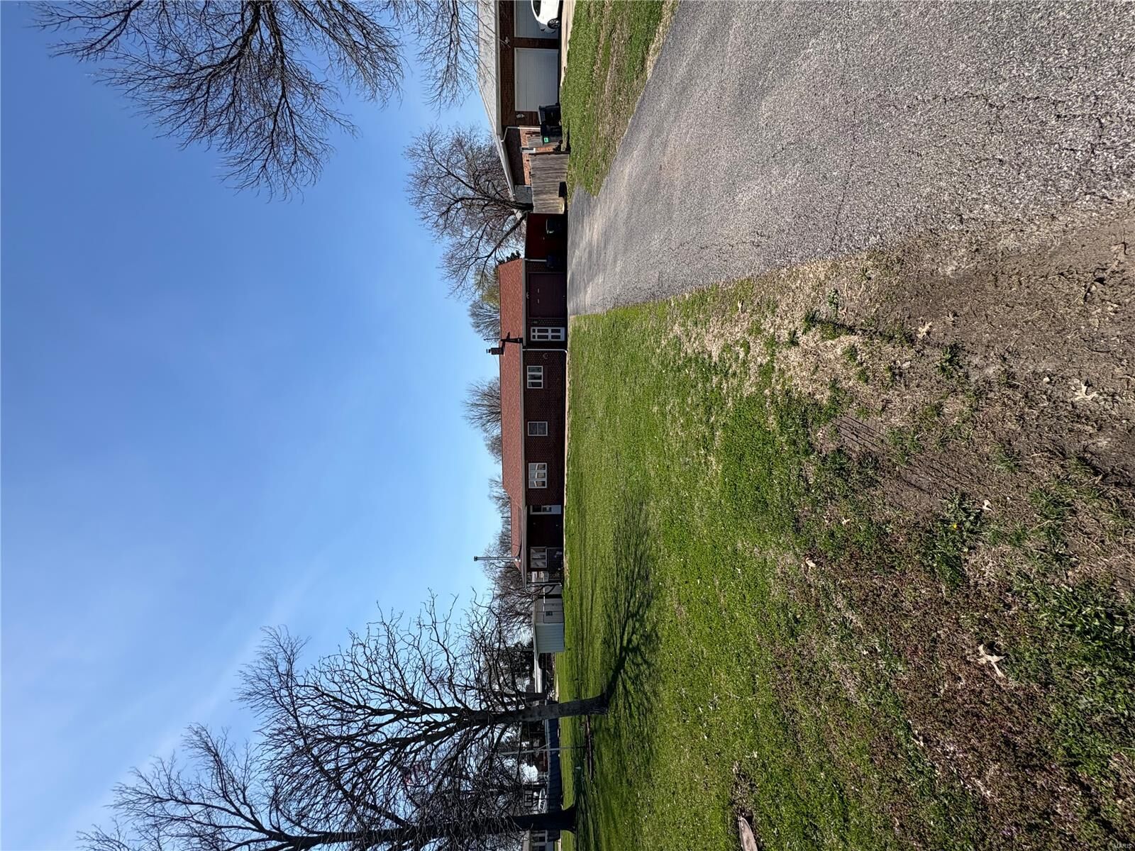 Property Photo:  113 Paradise Ln Lane  IL 62040