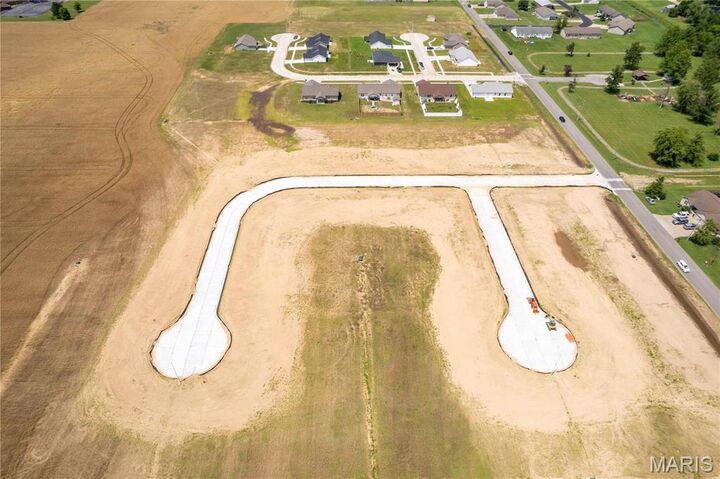 Property Photo: 417 Secretariat MO 63801