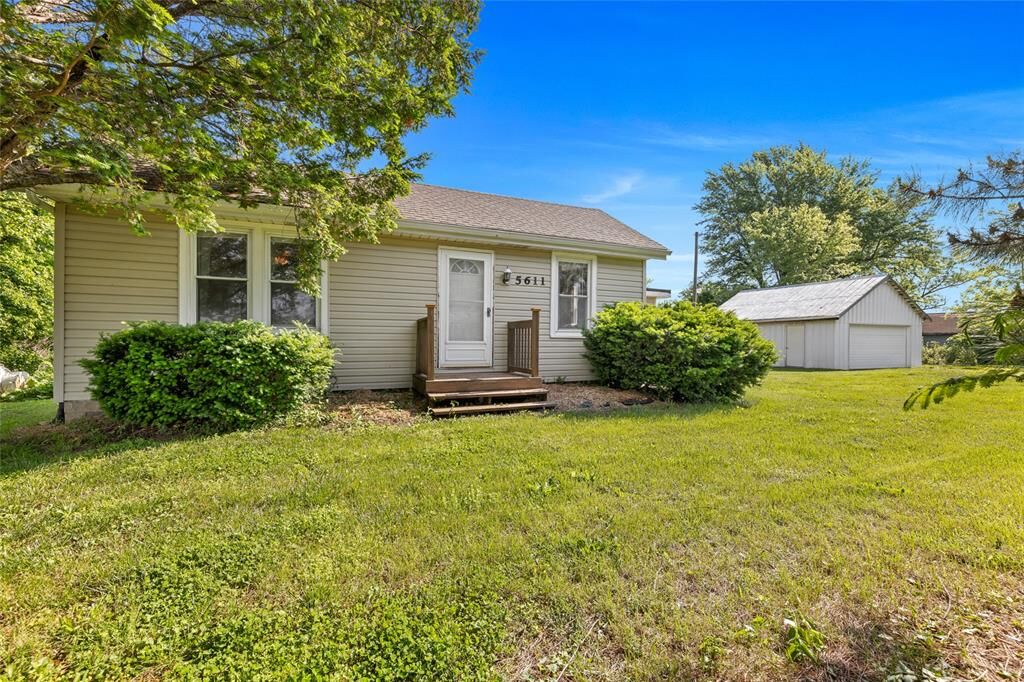Property Photo:  5611 State Route 156  IL 62298 
