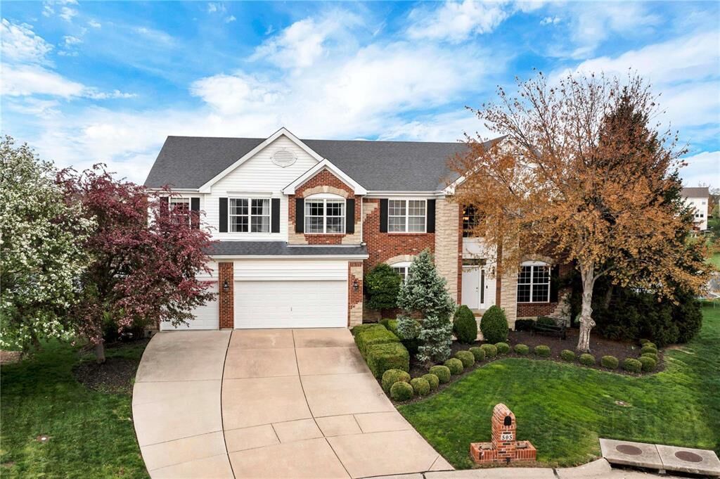 Property Photo: 505 Garrick Place MO 63368
