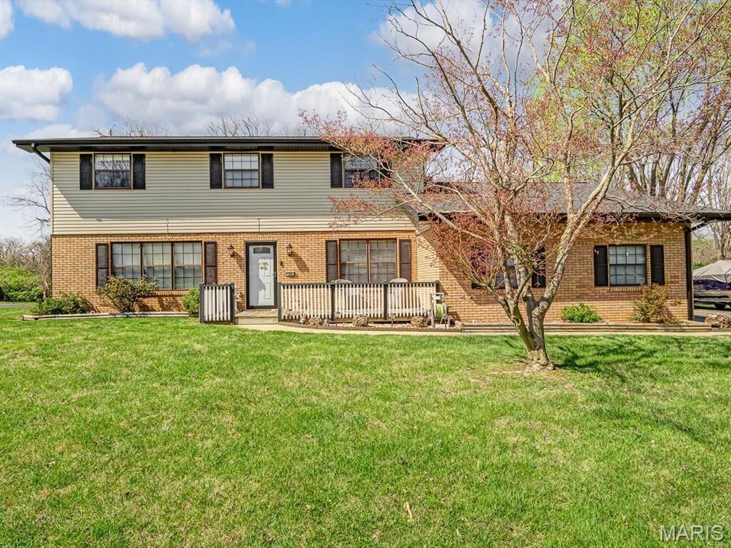 Property Photo:  39 Gamlin Drive  IL 62208