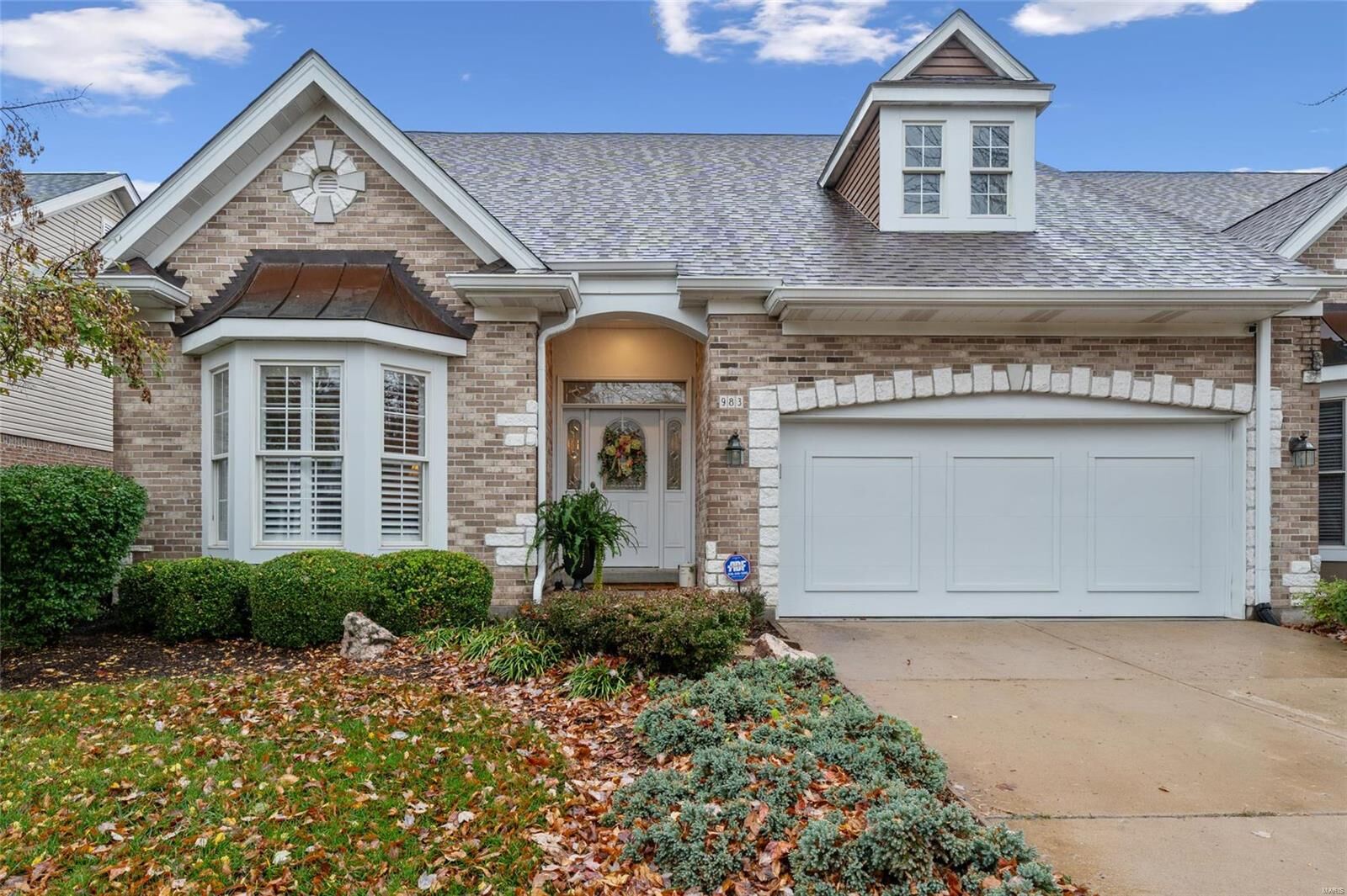 Property Photo: 983 Chesterfield Villas Circle MO 63017