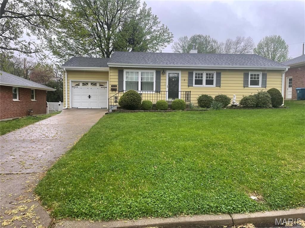 Property Photo: 2513 Sibley Street MO 63301