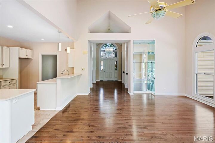 Property Photo:  1910 Walden Pond Court  MO 63005