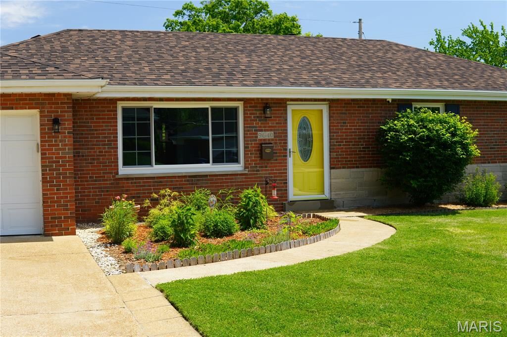 Property Photo:  9640 Howerton Drive  MO 63123 