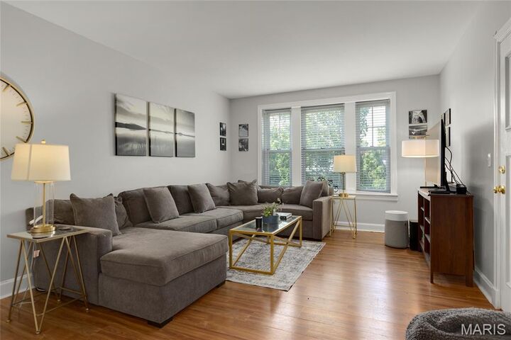 Property Photo:  4203 Shenandoah Avenue C  MO 63110 