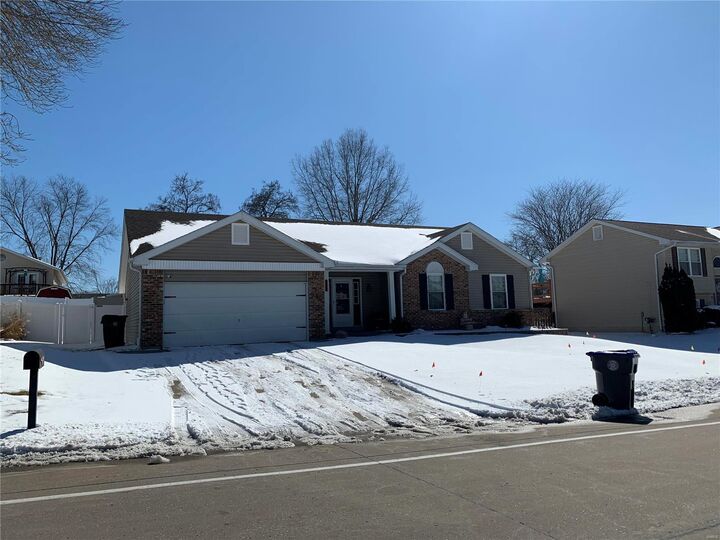 1332 Pegasus Trail  St Peters MO 63376 photo