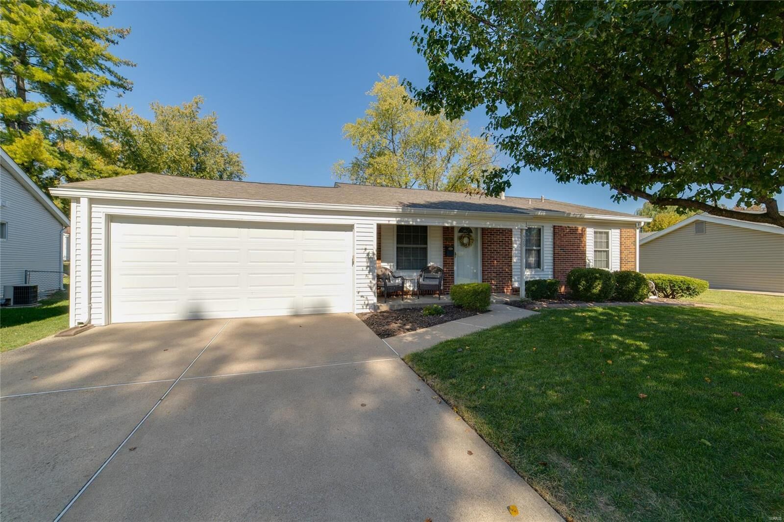 Property Photo: 529 Foxtrail Drive MO 63042